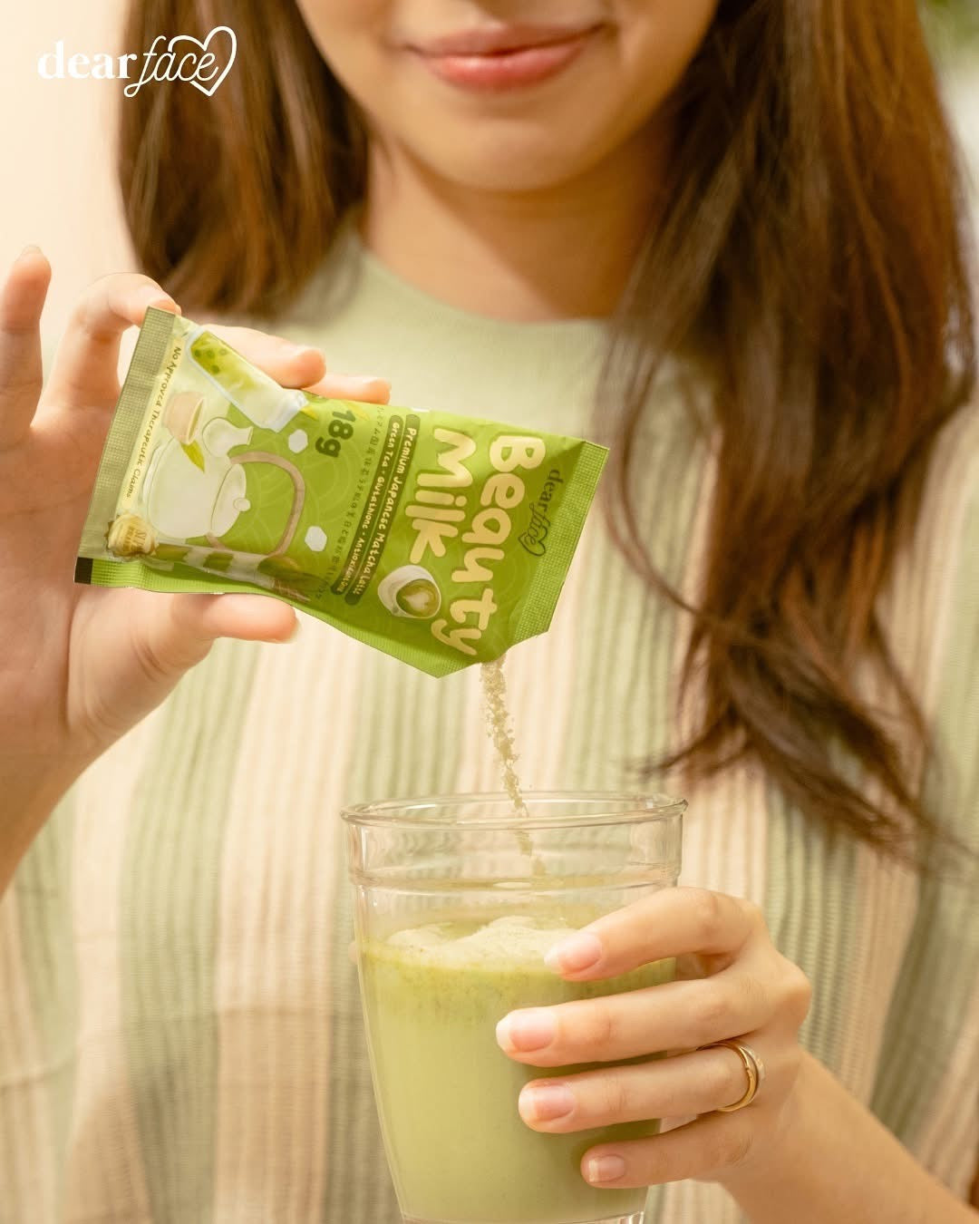 Dear Face Beauty Milk Matcha 10 sachets per pouch