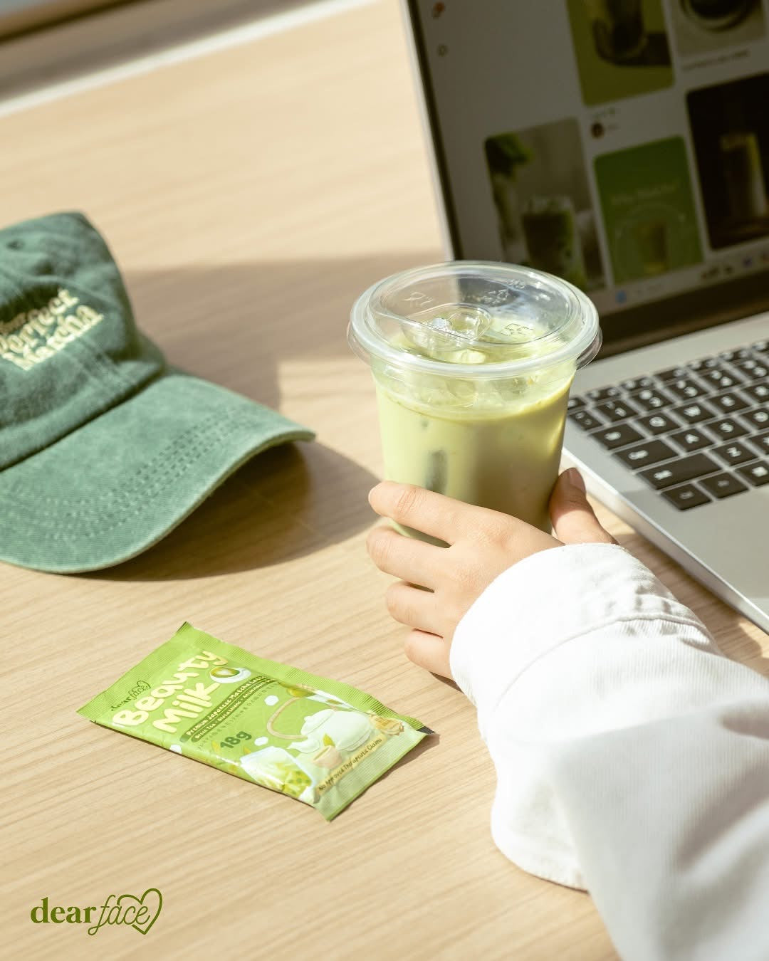 Dear Face Beauty Milk Matcha 10 sachets per pouch