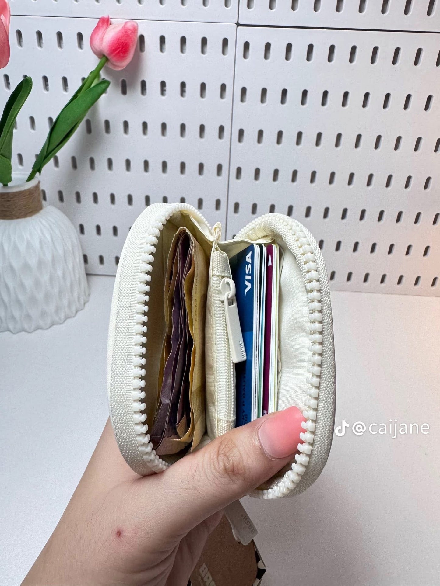 BASH Essentials Cardholder