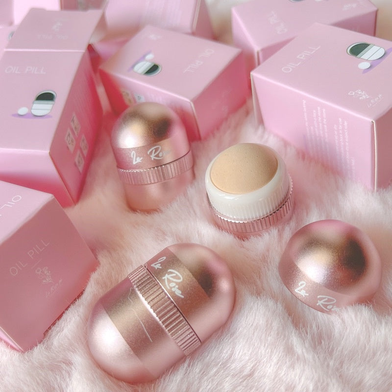 Le Rose PH Oil Pill (oil-absorbing volcanic stone roller)